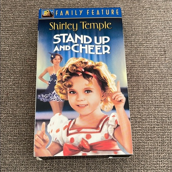 3/$25 Vintage Shirley Temple Stand Up and Cheer VHS Movie 20th Century Fox 1934 - Picture 4 of 4